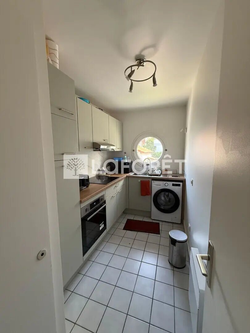 Appartement à louer, 52m², Courbevoie
