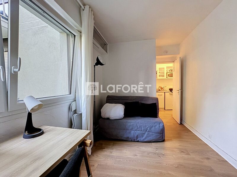 Appartement à louer, 17m², Courbevoie