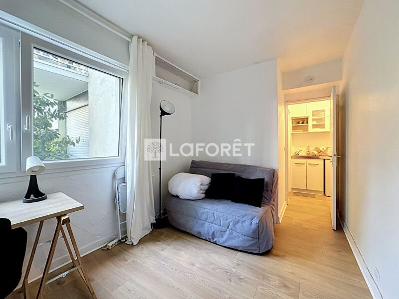 Appartement à louer, 17m², Courbevoie