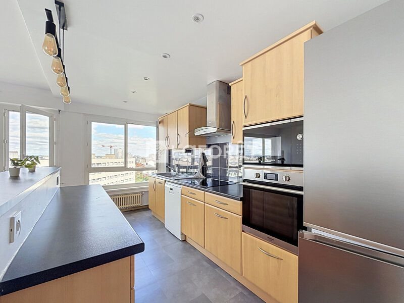 Appartement à louer, 70m², Courbevoie