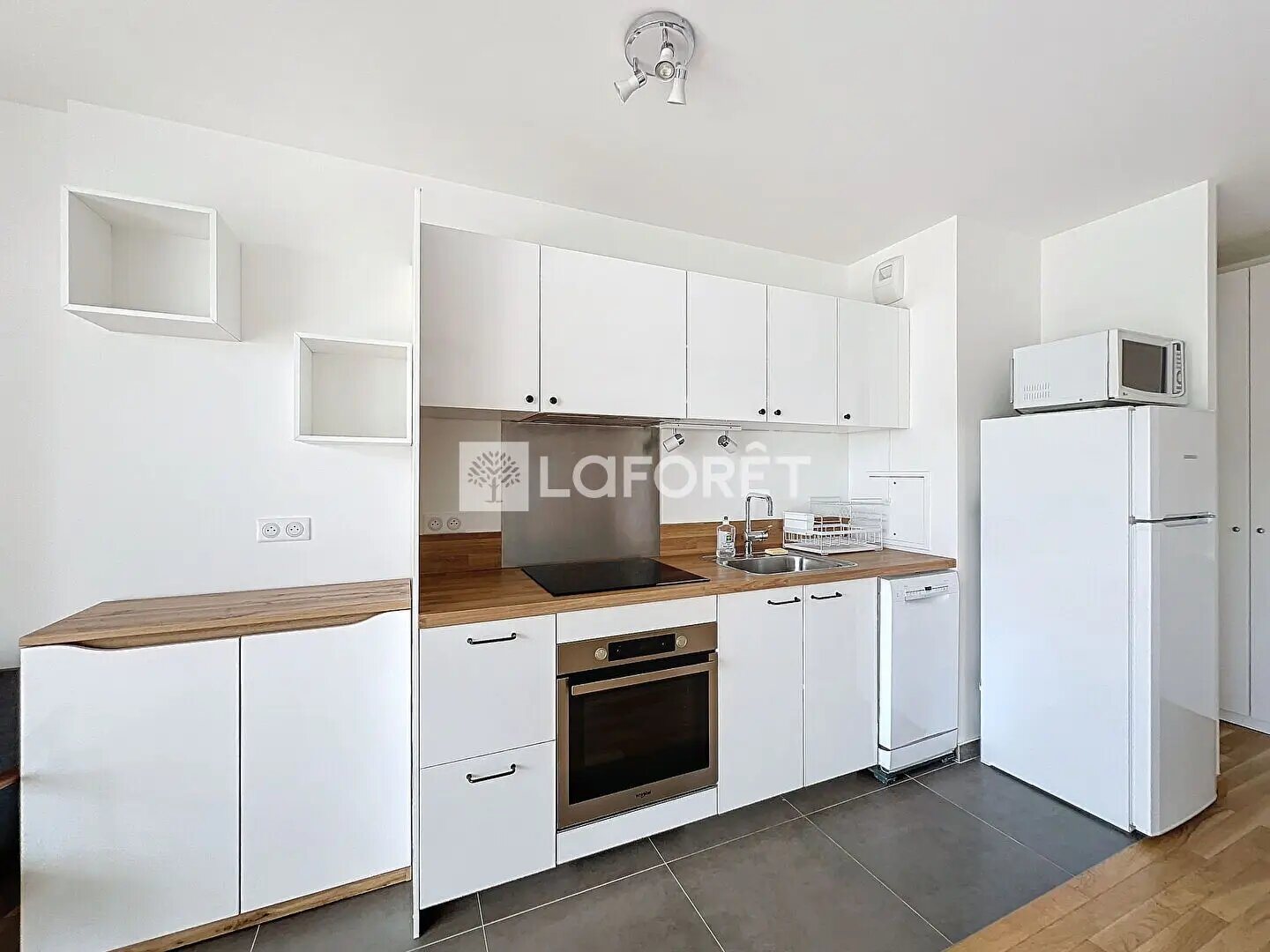 Appartement à louer, 62m², Courbevoie