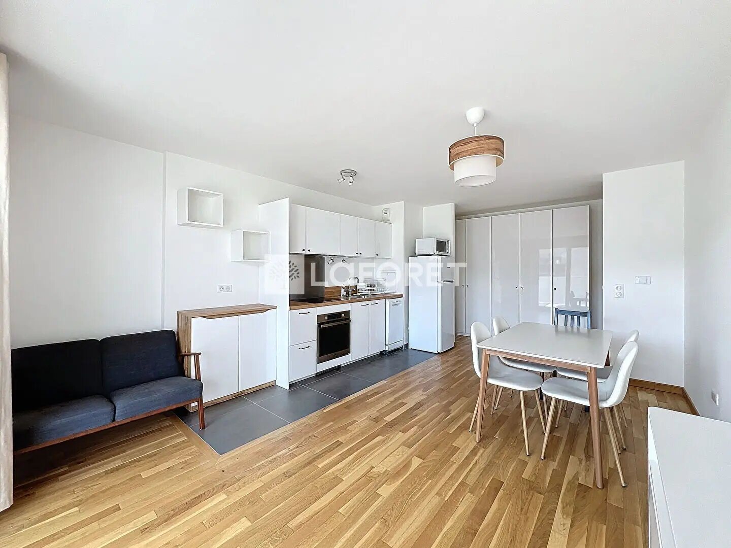 Appartement à louer, 62m², Courbevoie