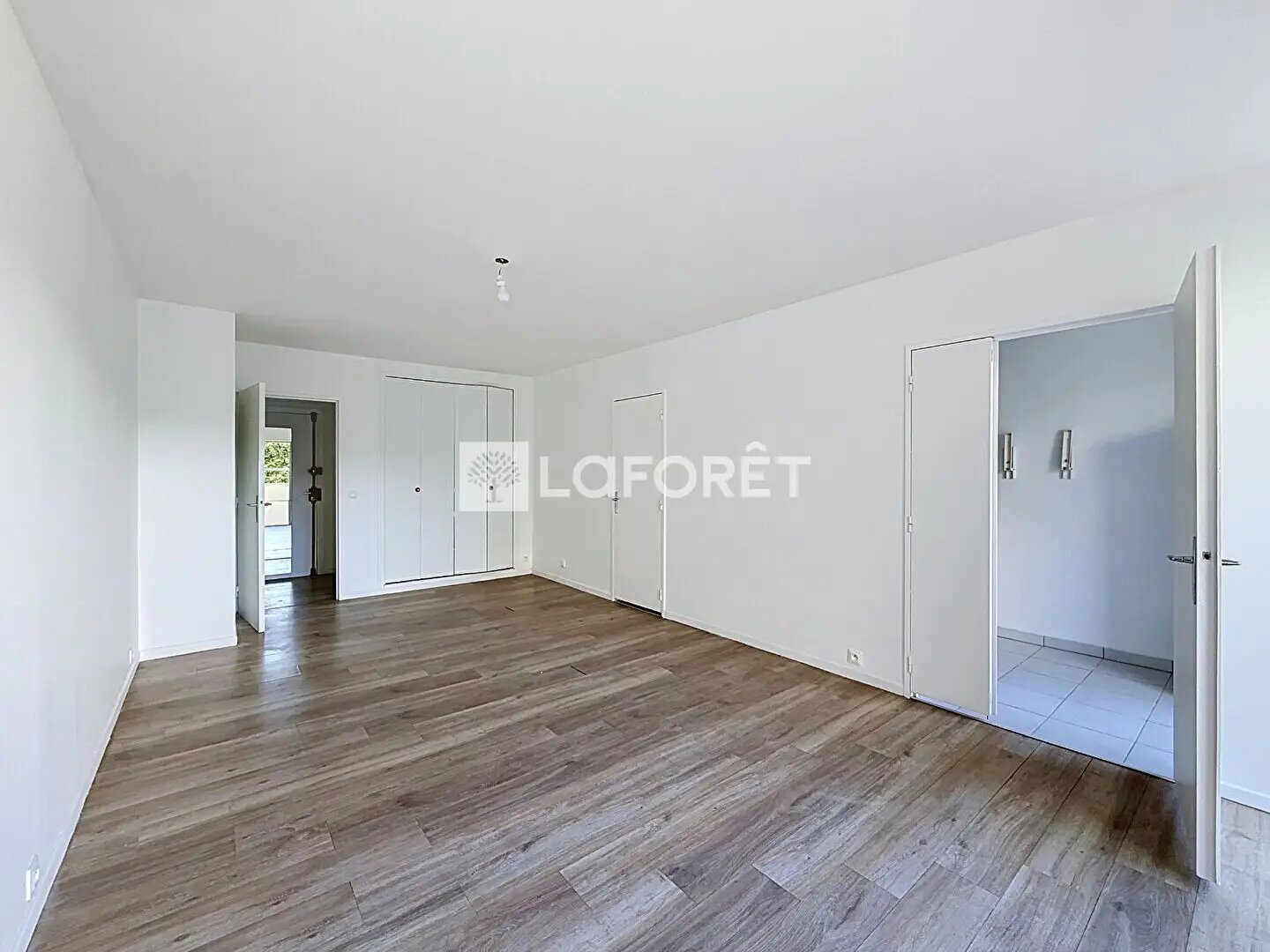 Appartement à louer, 34m², Courbevoie