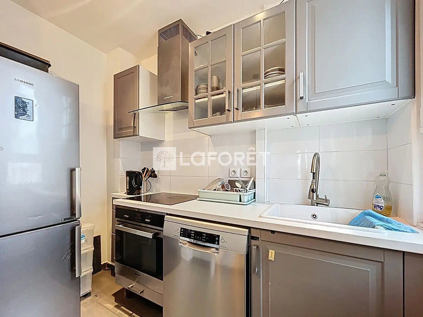 Appartement à louer, 74m², Courbevoie