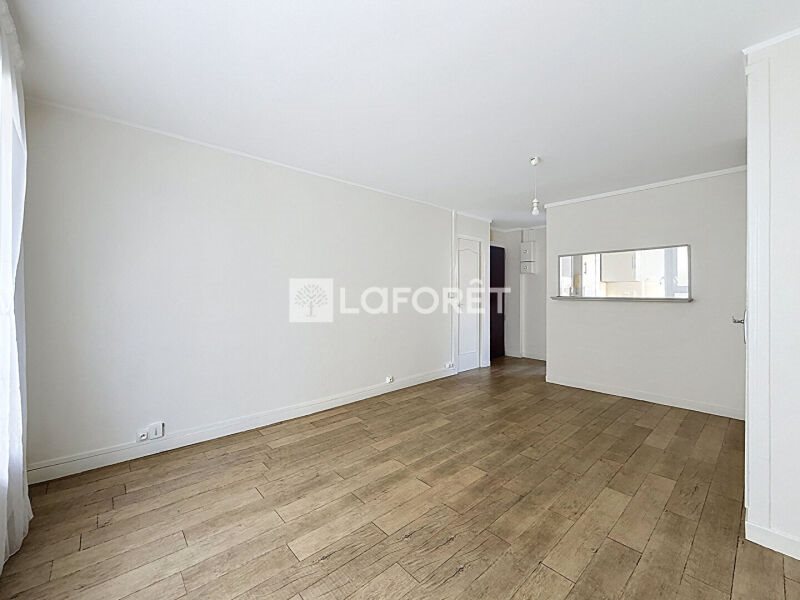 Appartement à louer, 52m², Courbevoie