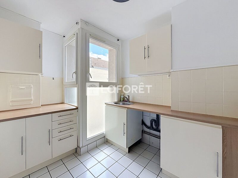 Appartement à louer, 52m², Courbevoie