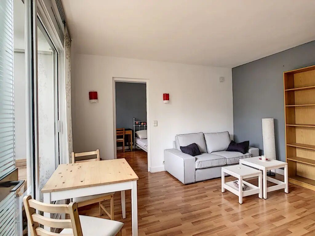 Appartement à louer, 40m², Courbevoie