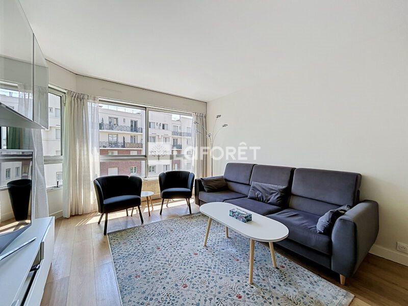Appartement à louer, 44m², Courbevoie
