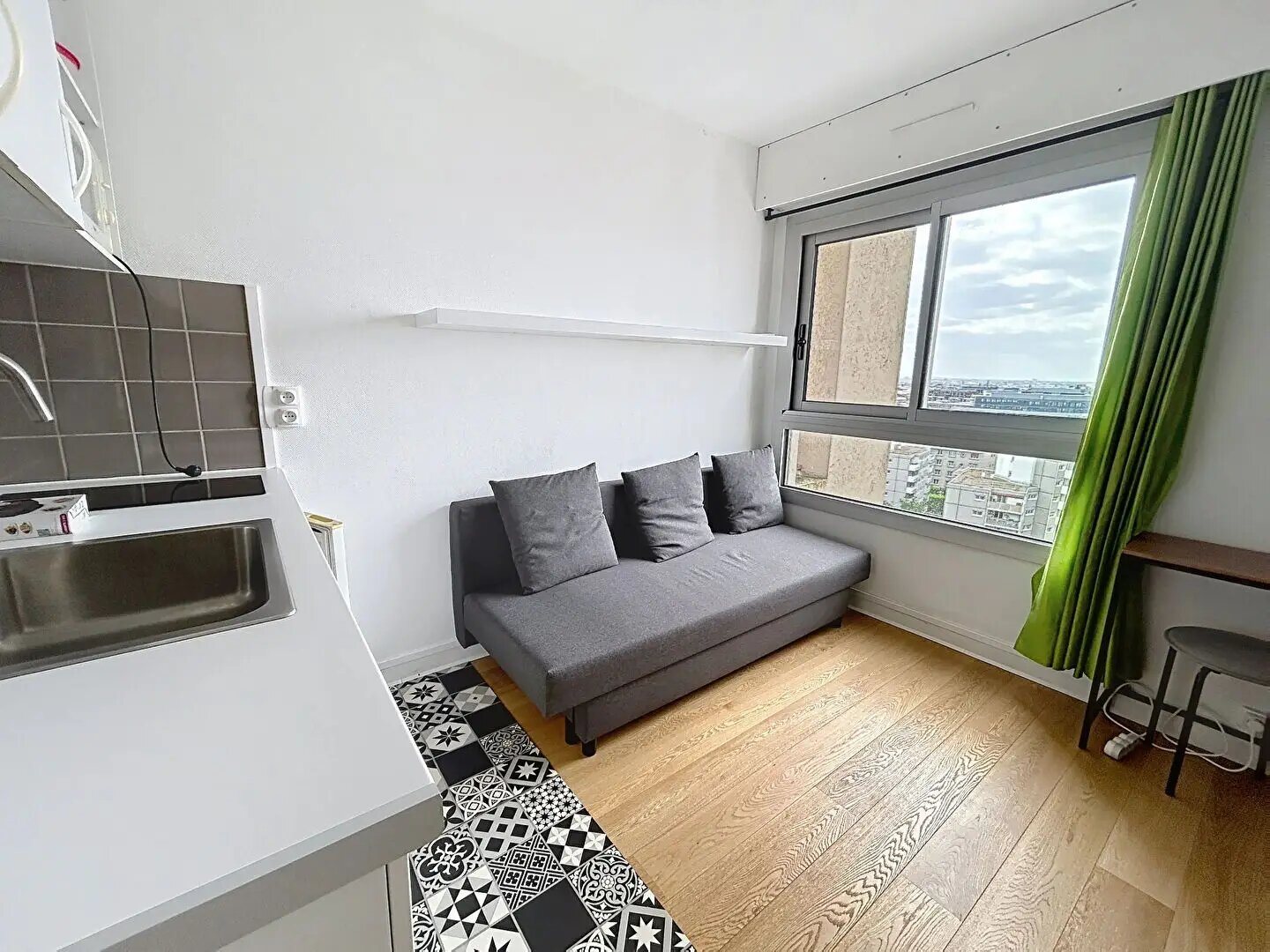 Appartement à louer, 15m², Courbevoie