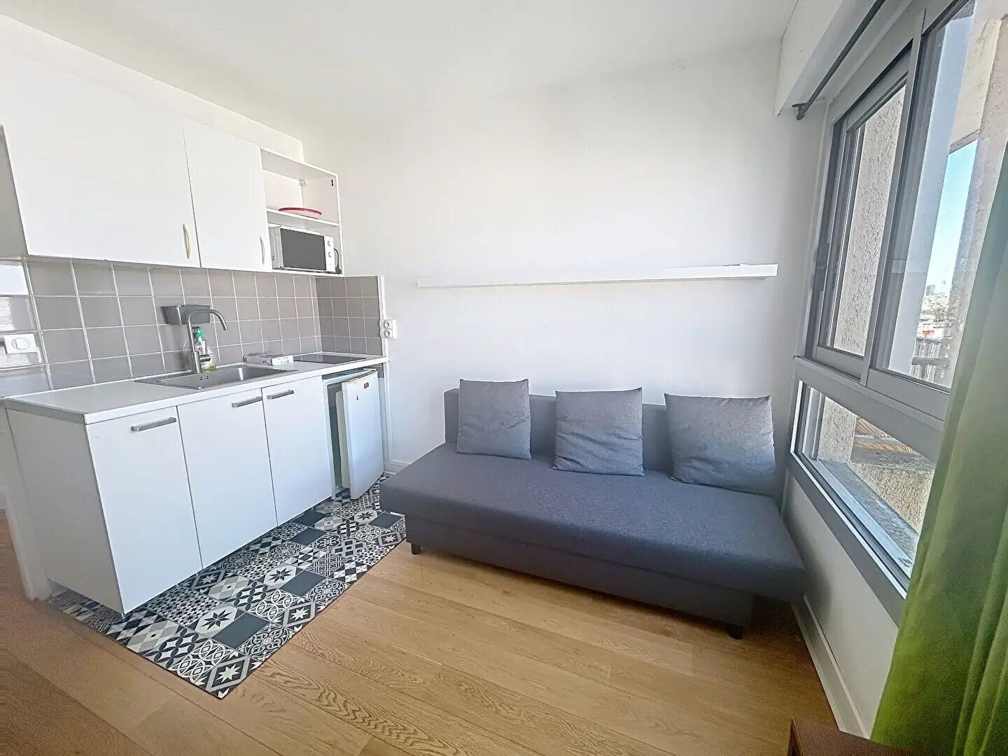 Appartement à louer, 15m², Courbevoie