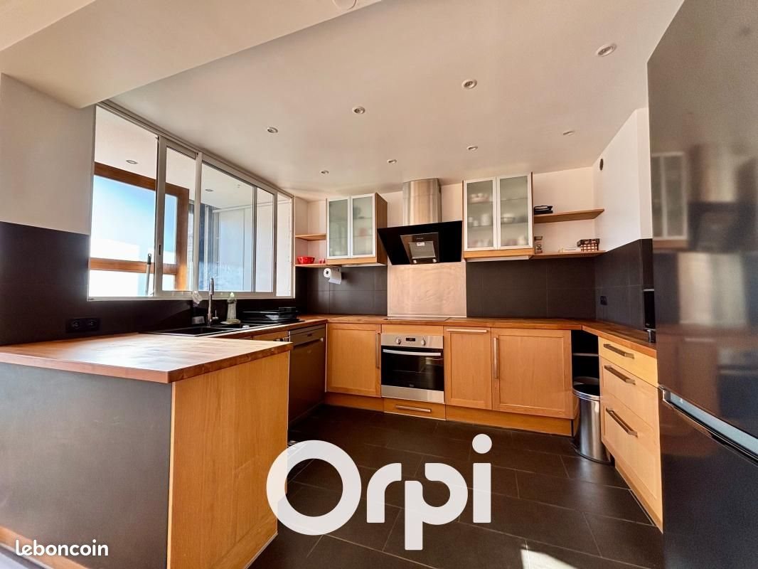 Appartement à louer, 83m², Meudon