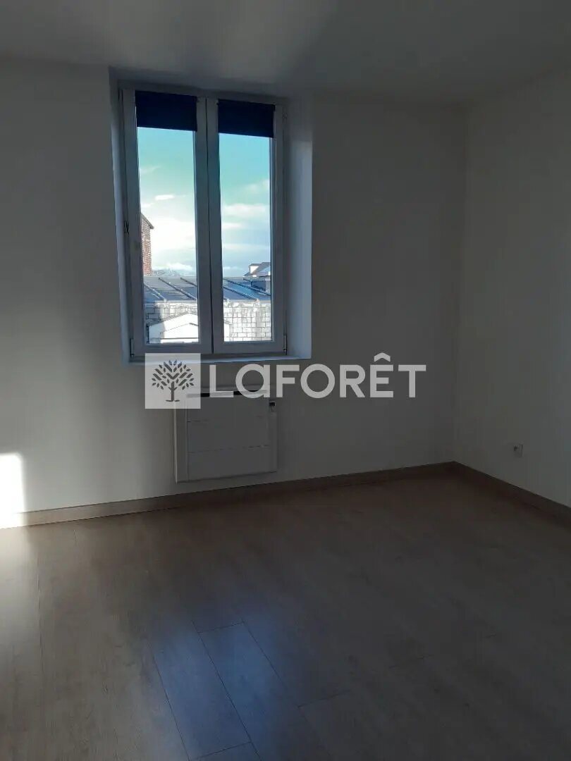 Appartement à louer, 49m², Châtillon