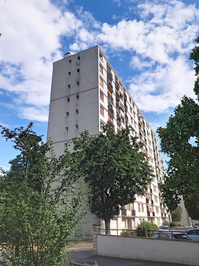 Appartement à louer, 83m², Châtillon