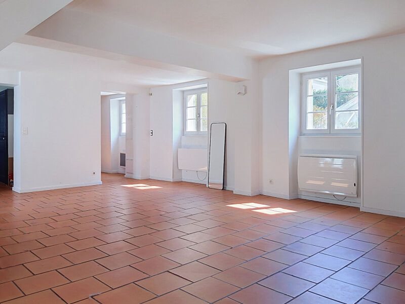 Appartement à louer, 95m², Châtillon