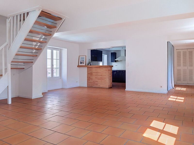 Appartement à louer, 95m², Châtillon