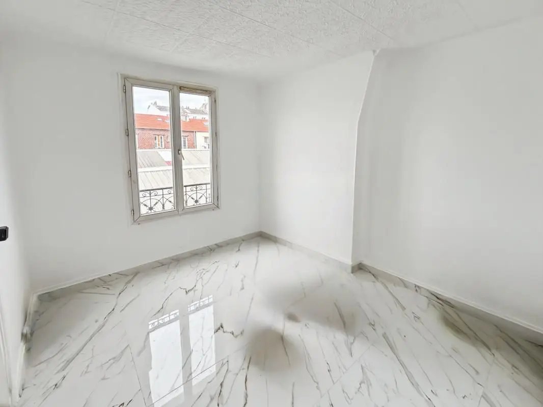Appartement à vendre, 26m², Aubervilliers