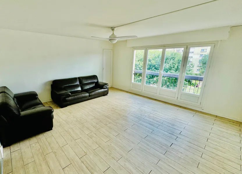 Appartement à louer, 85m², Livry-Gargan