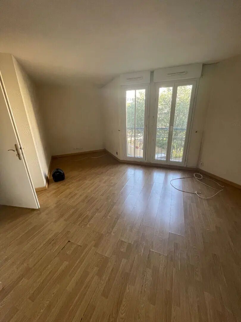 Appartement à louer, 27m², Rosny-sous-Bois