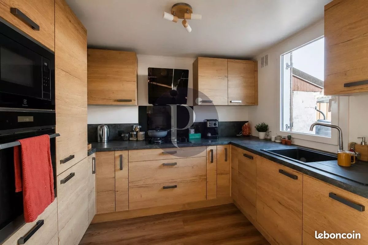 Maison à vendre, 101m², Lésigny