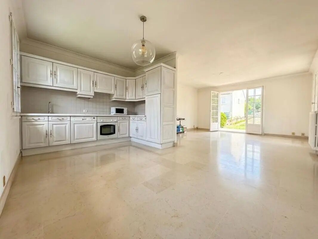 Maison à vendre, 92m², Emerainville