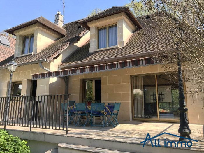 Maison à vendre, 145m², La Varenne-Saint-Hilaire