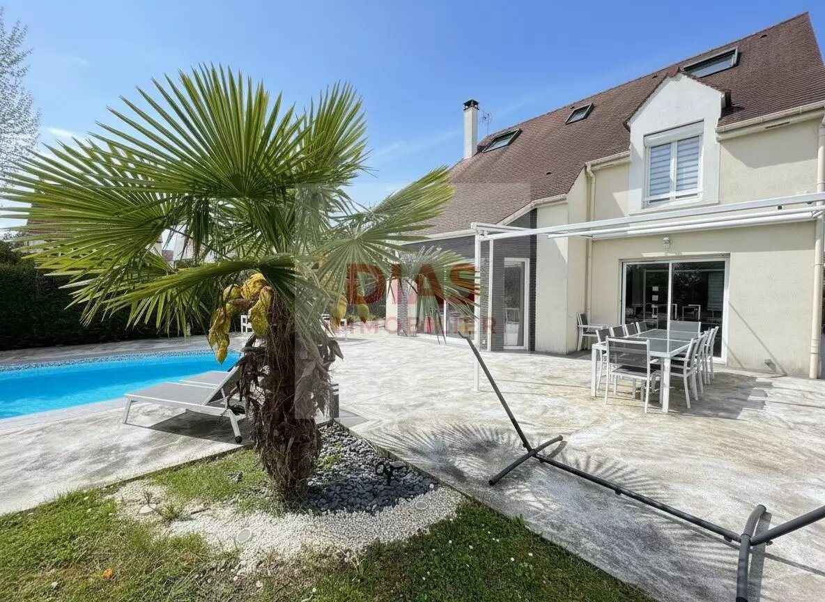 Maison à vendre, 165m², La Queue-en-Brie