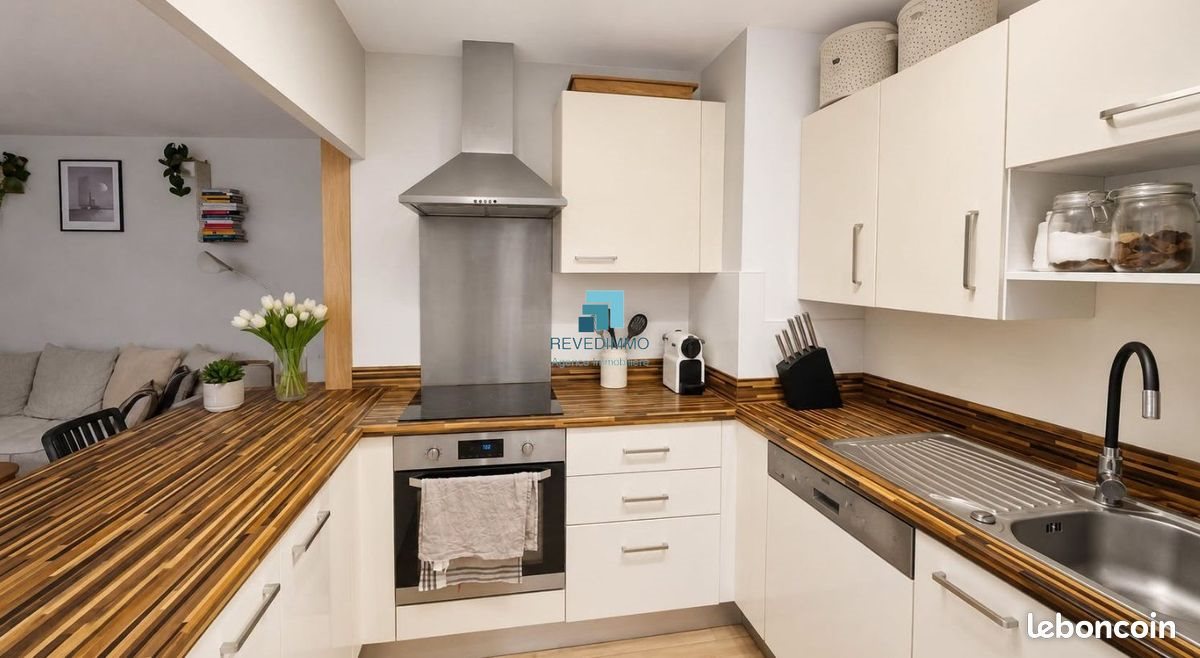 Appartement à louer, 62m², Fréjus
