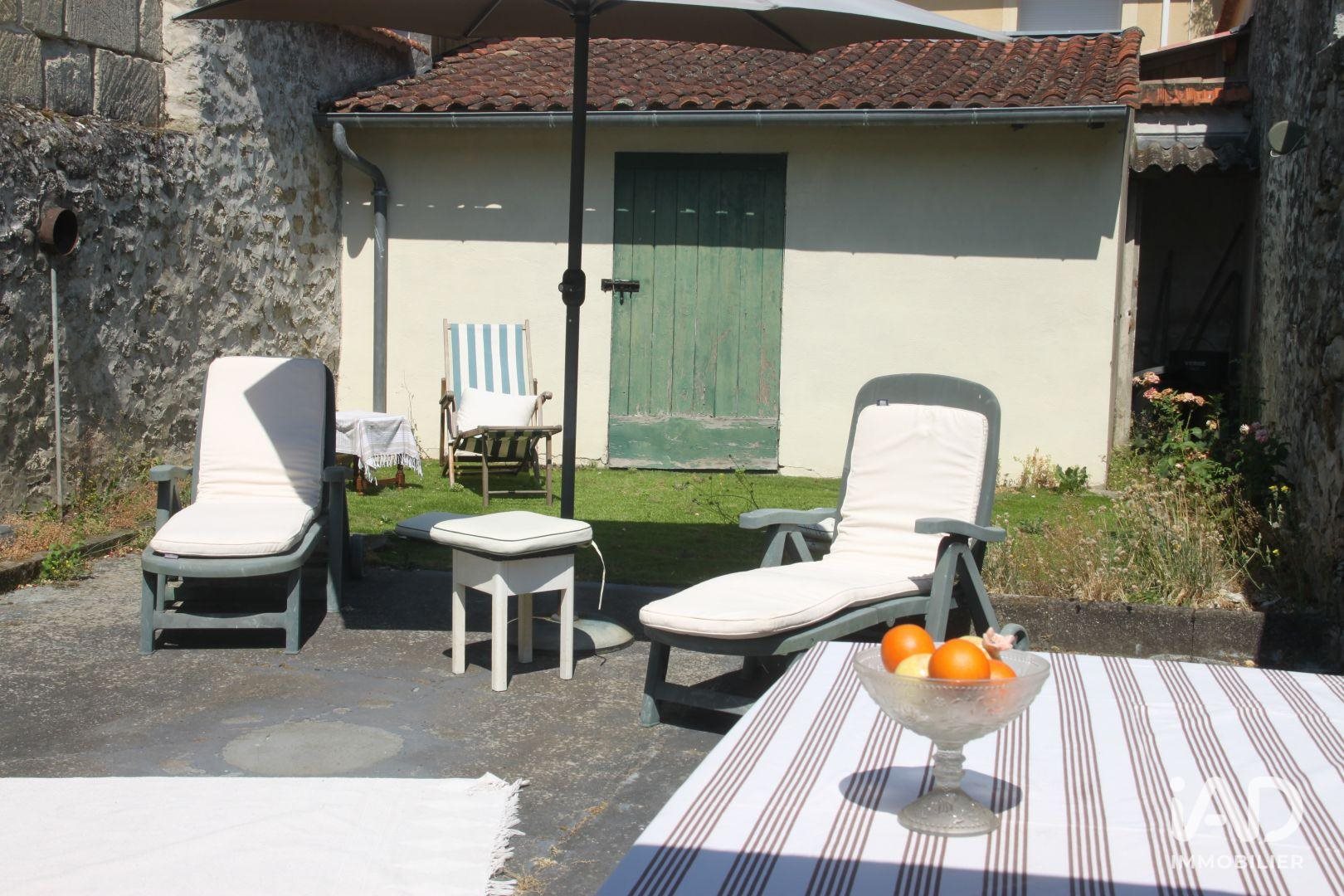 Maison à vendre, 128m², Sauveterre-de-Guyenne