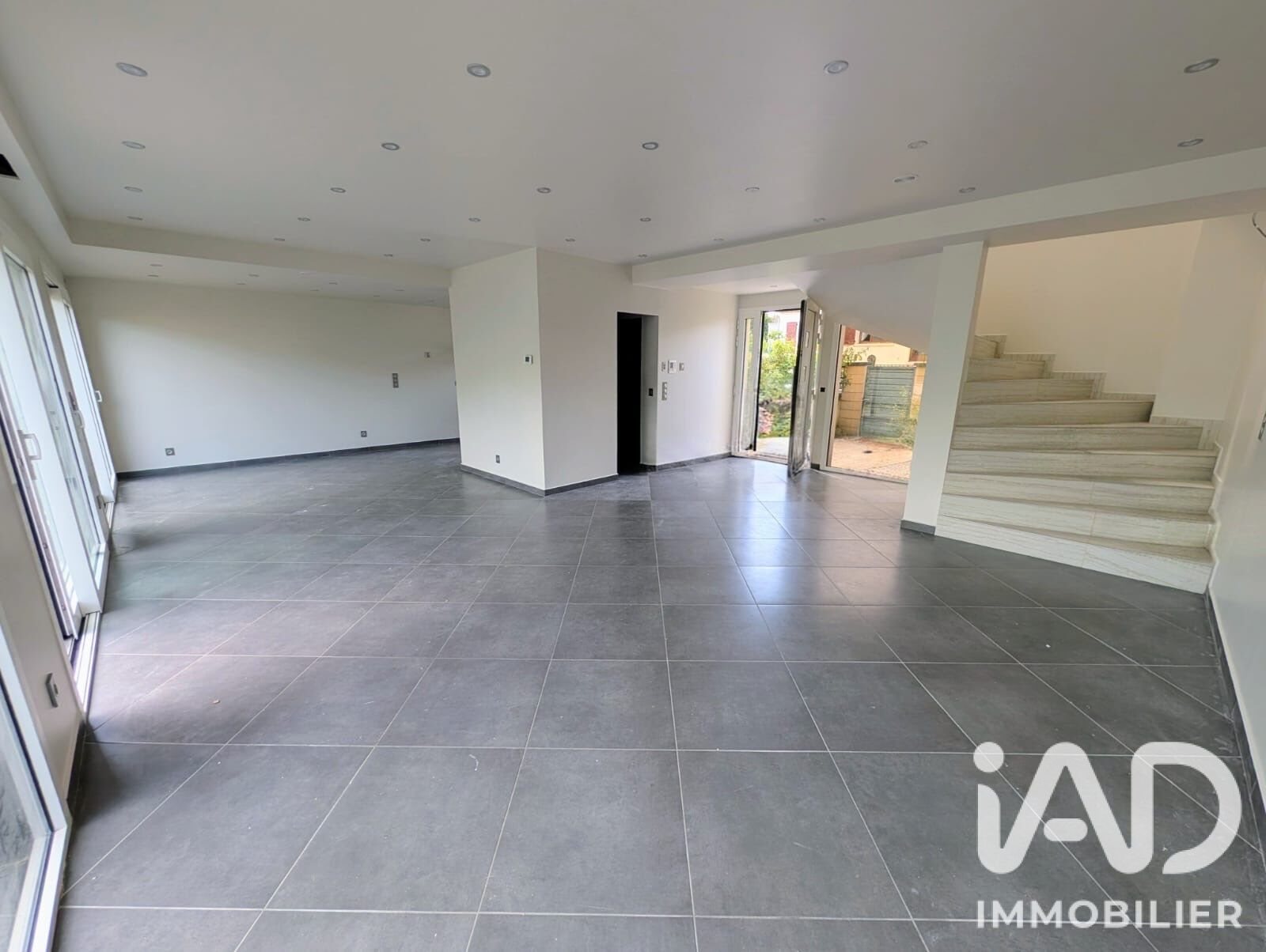 Maison à louer, 121m², Ezanville