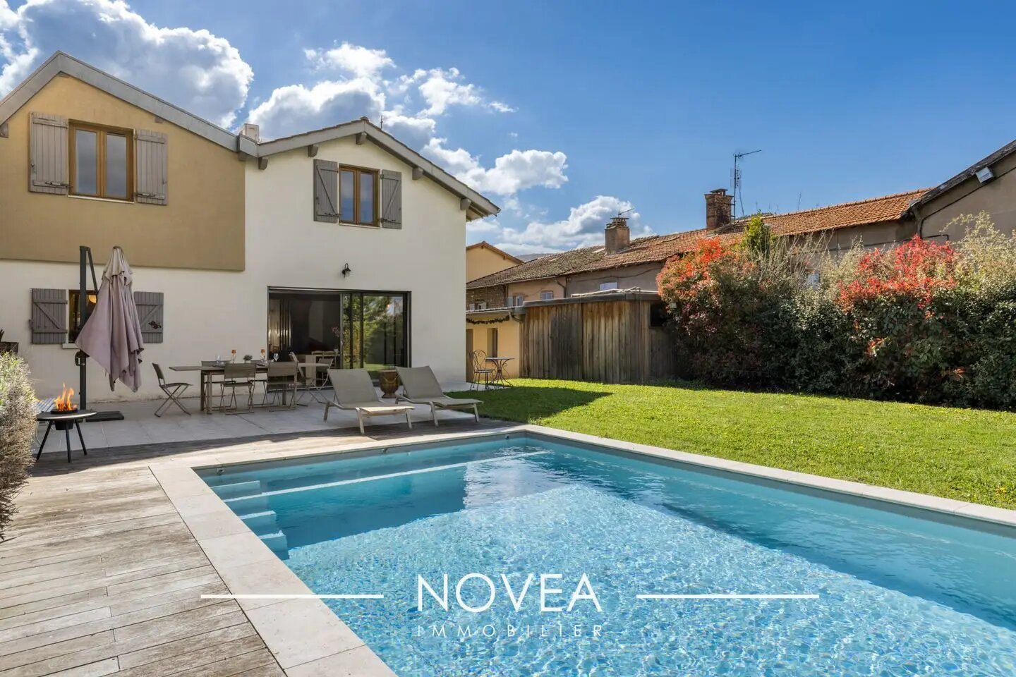 Maison à vendre, 131m², Curis-au-Mont-d'Or