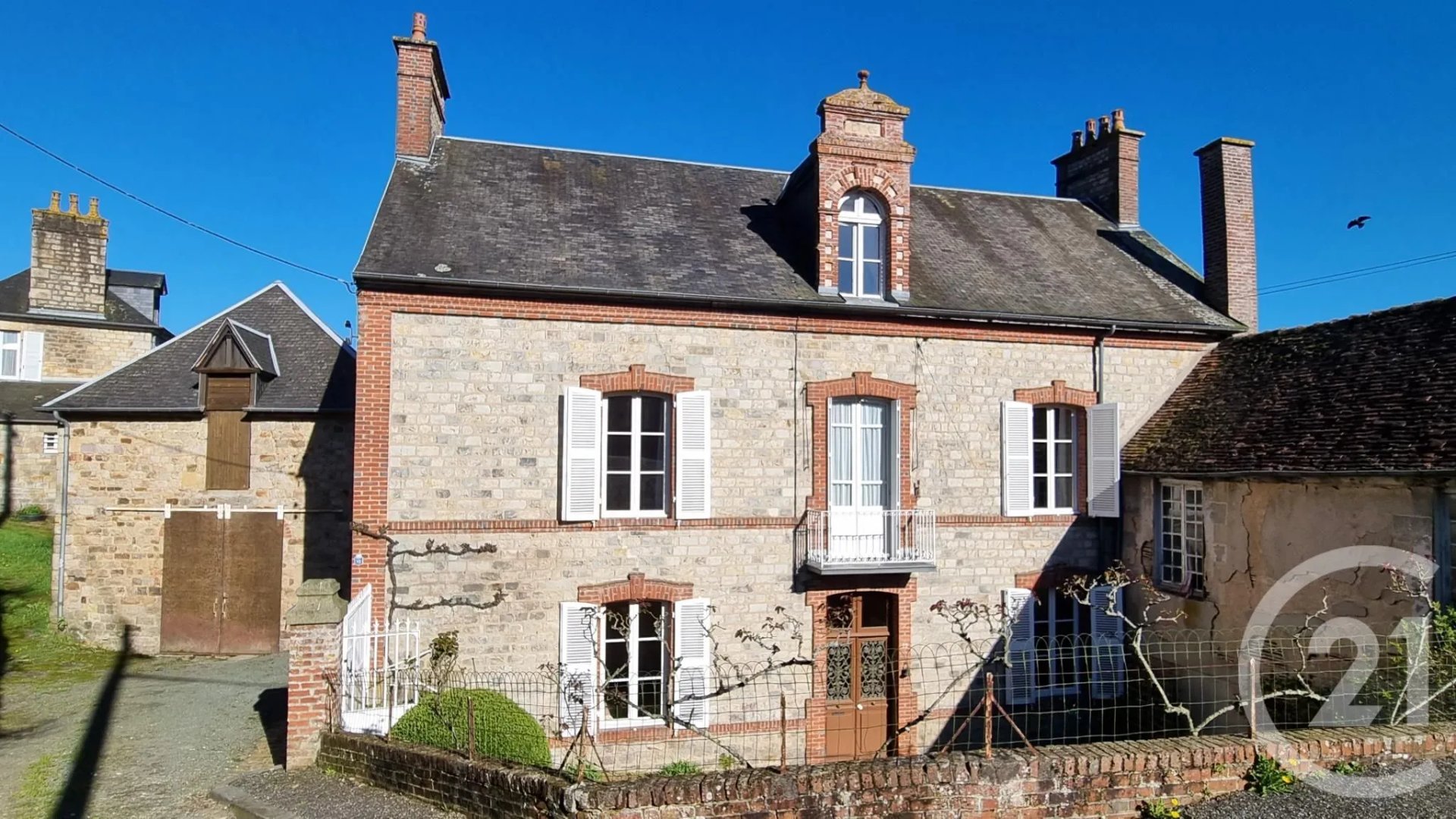 Maison à vendre, 189m², Domfront en Poiraie