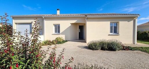 Maison 4 pièces 100 m² · à Saint-Georges-des-Coteaux · 100 m² · 329 500 €