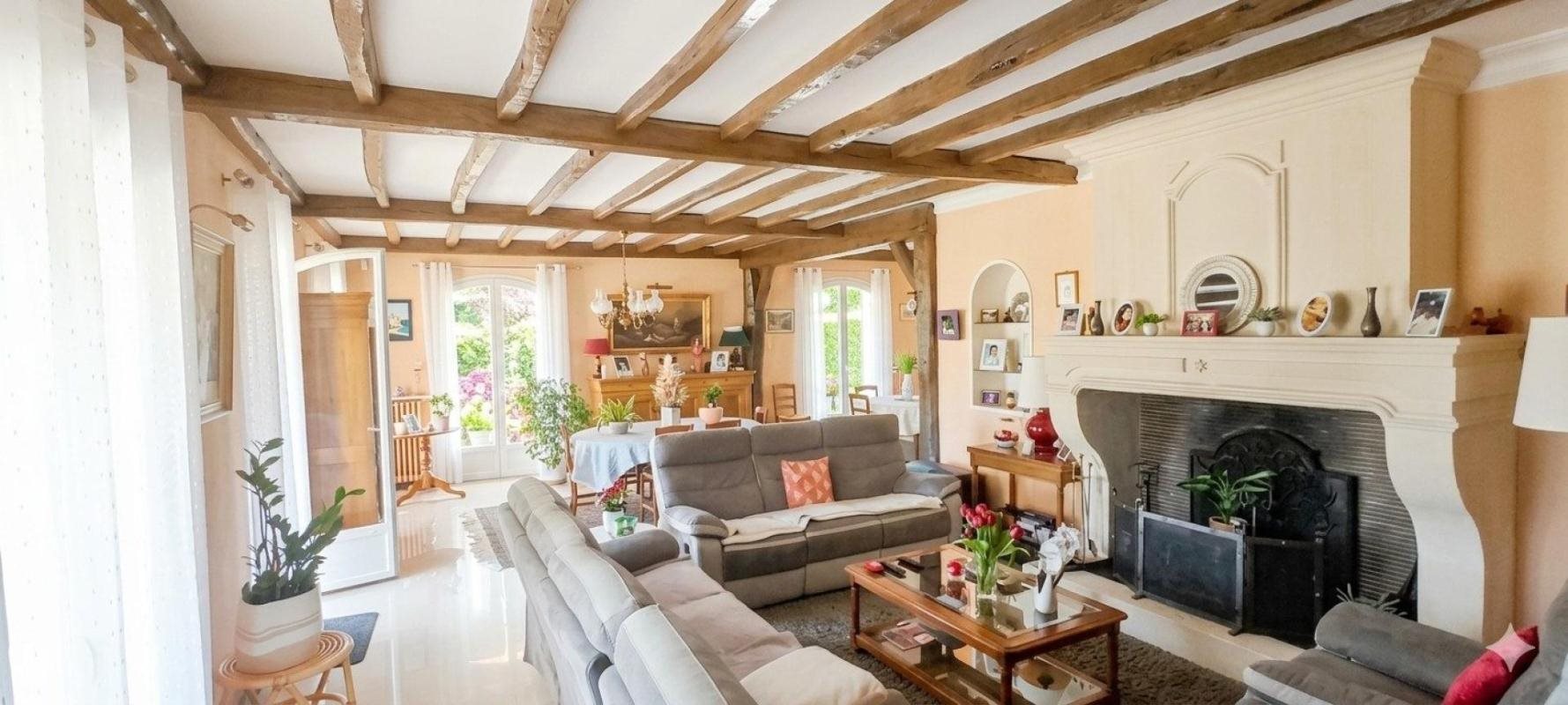 Maison à vendre, 217m², Saintes