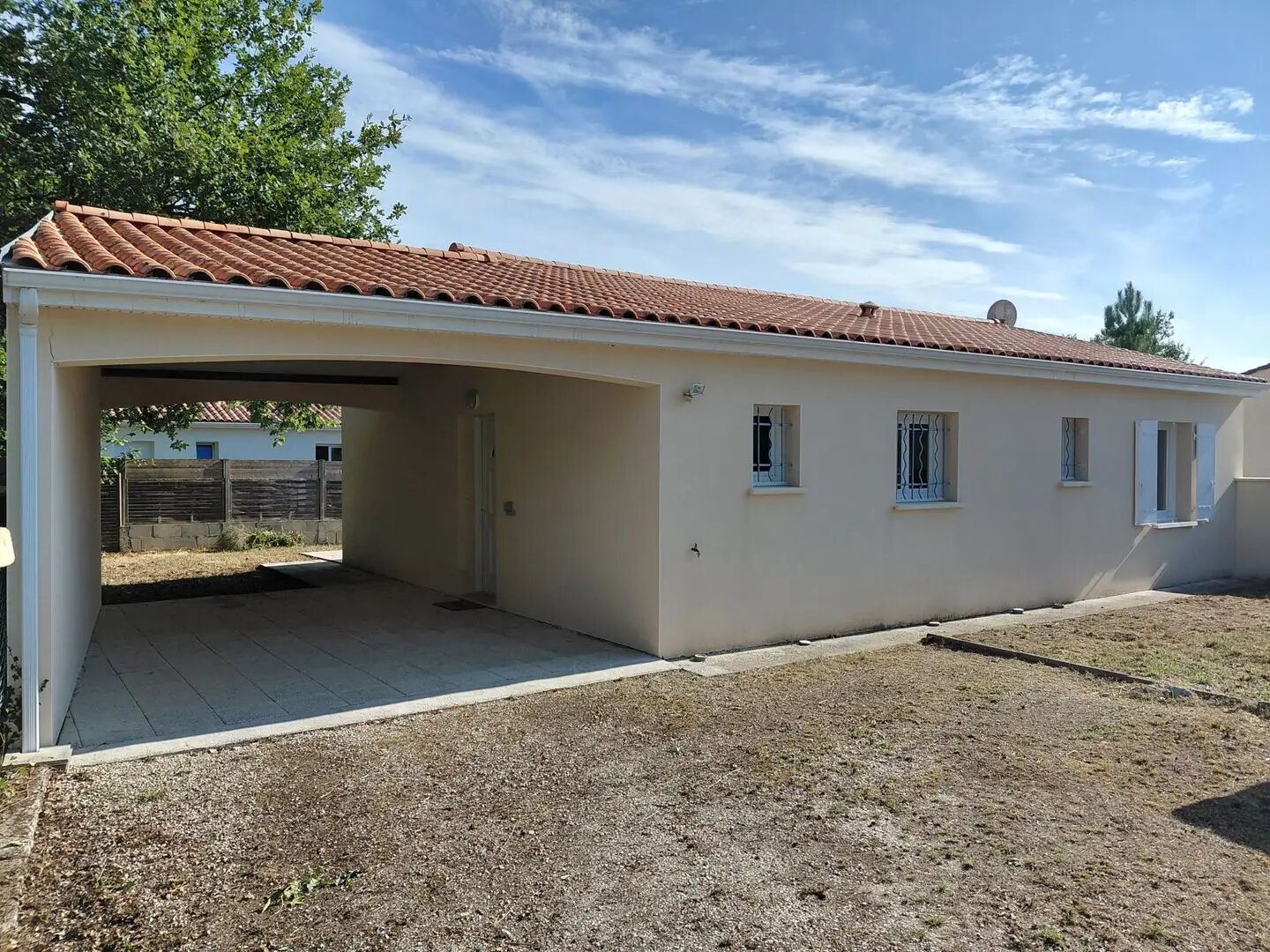 Maison à louer, 78m², Montendre