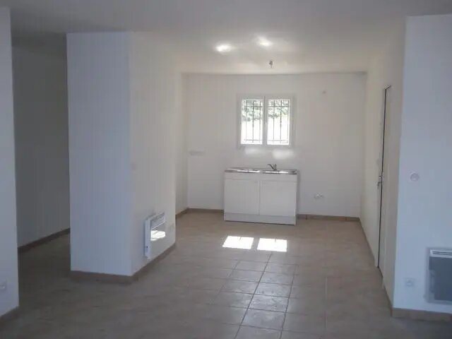 Maison à louer, 89m², Mirambeau