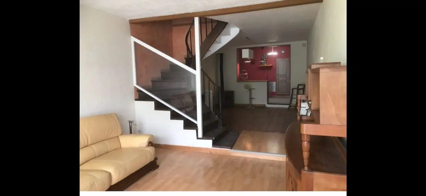 Maison à louer, 75m², Montlieu-la-Garde