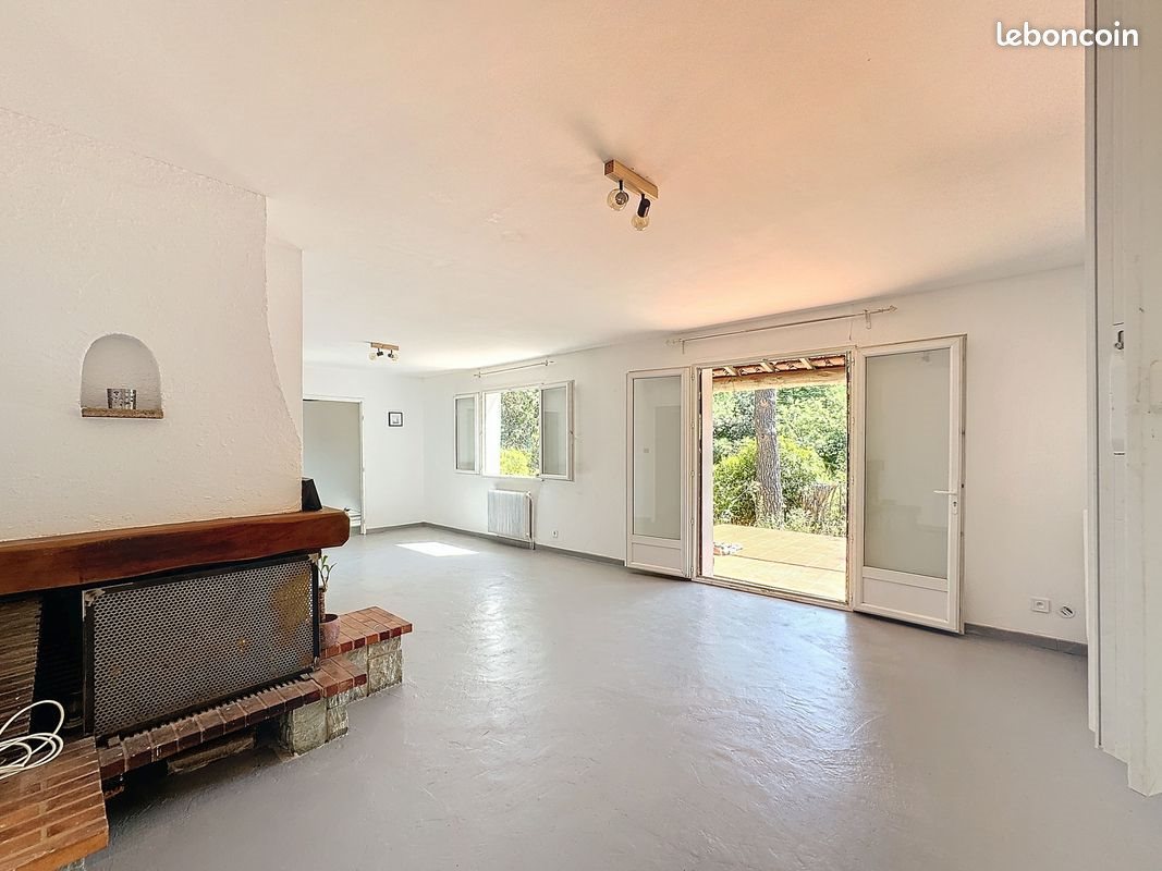 Maison à vendre, 107m², Châteauneuf-le-Rouge