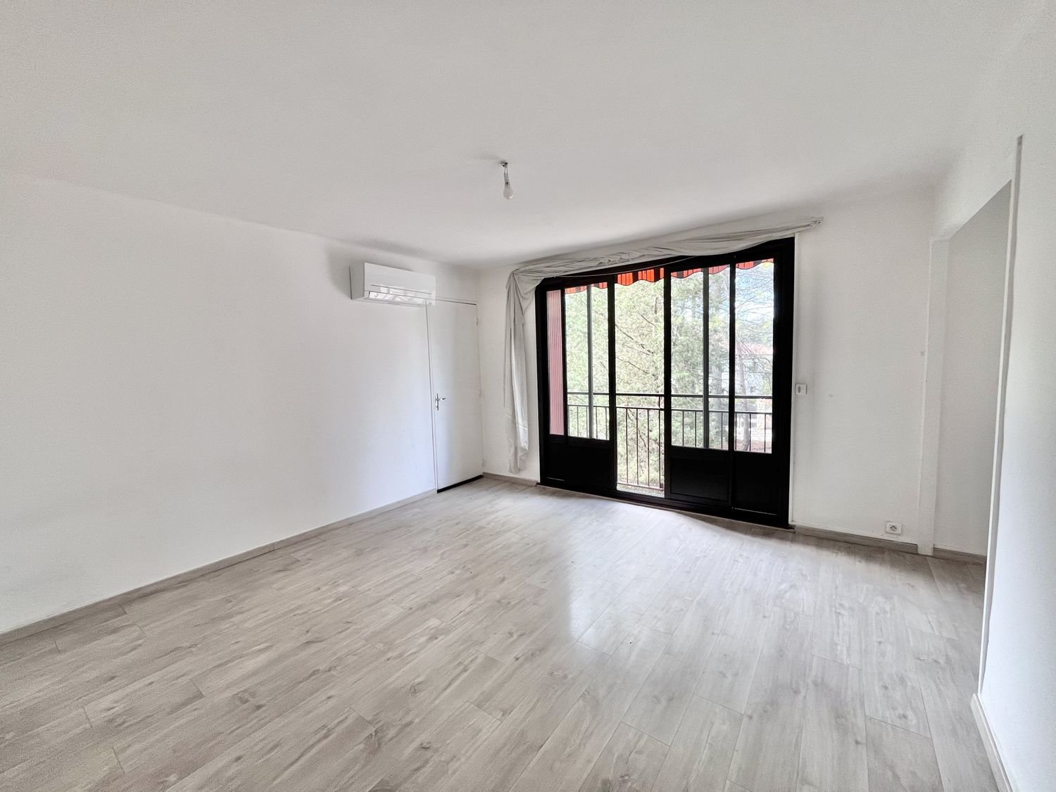 Appartement à vendre, 66m², Le Tholonet