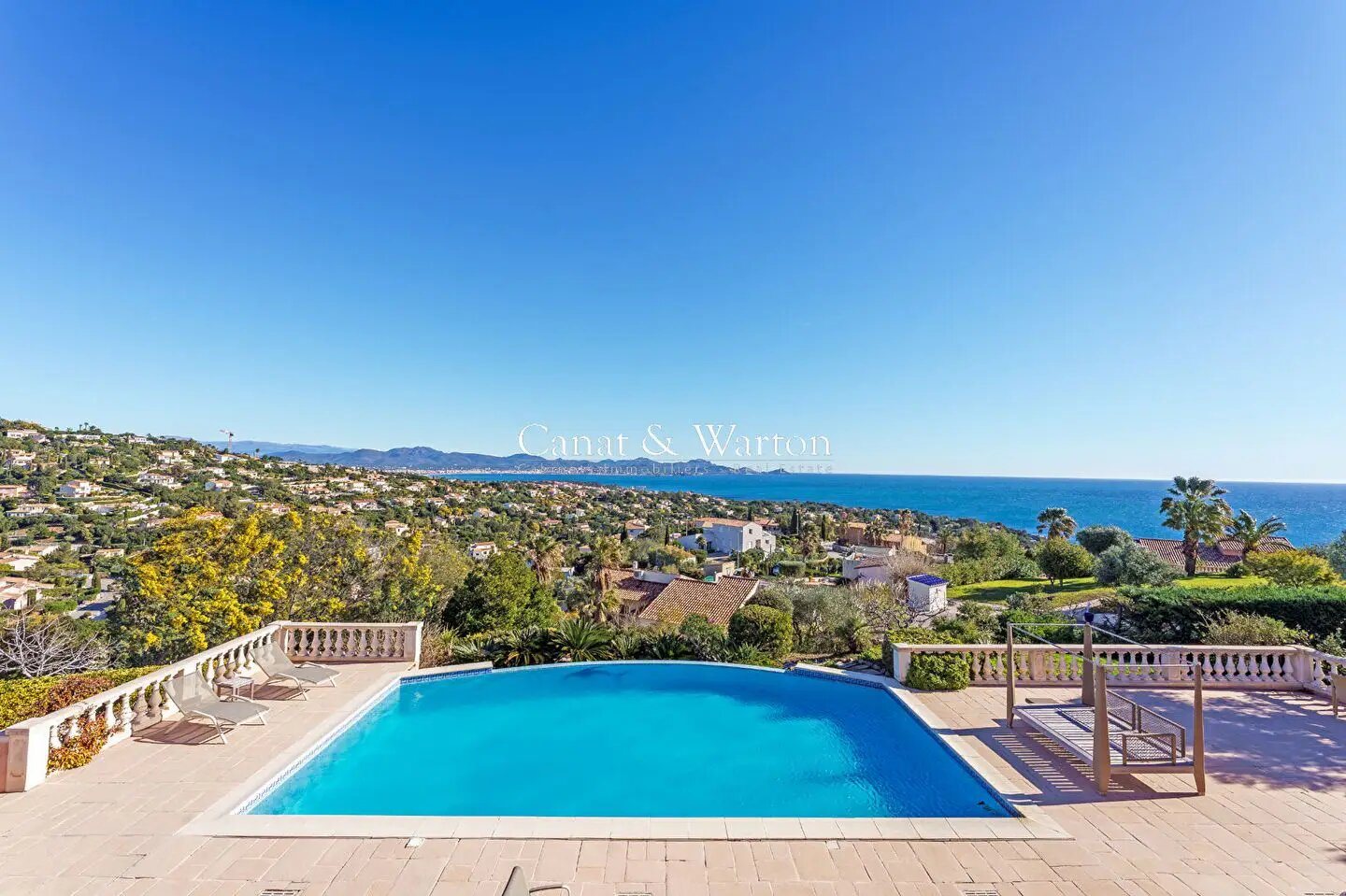 Maison à vendre, 280m², Roquebrune-sur-Argens