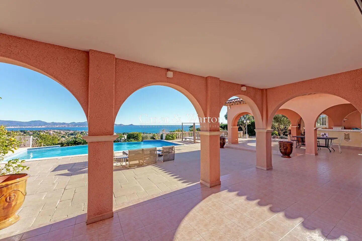 Maison à vendre, 280m², Roquebrune-sur-Argens