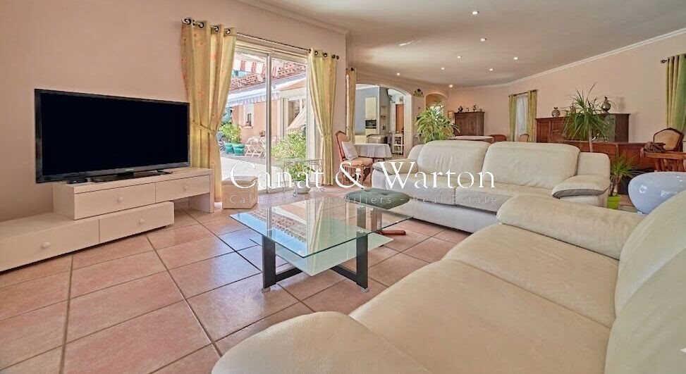 Maison à vendre, 200m², Saint-Raphaël