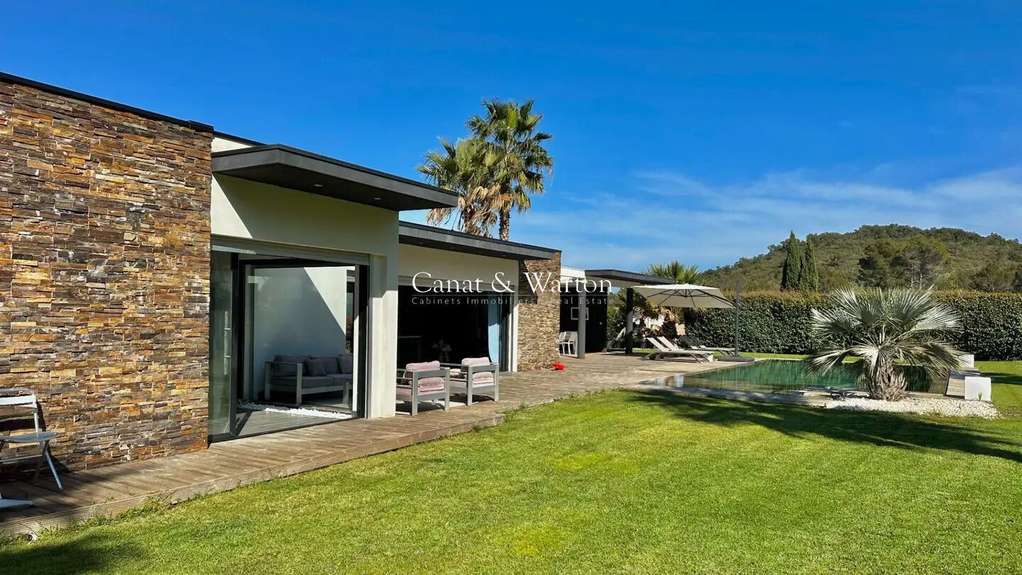 Maison à vendre, 315m², Saint-Raphaël