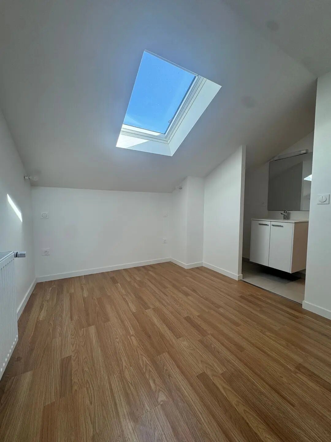 Appartement à louer, 15m², Saint-Chéron