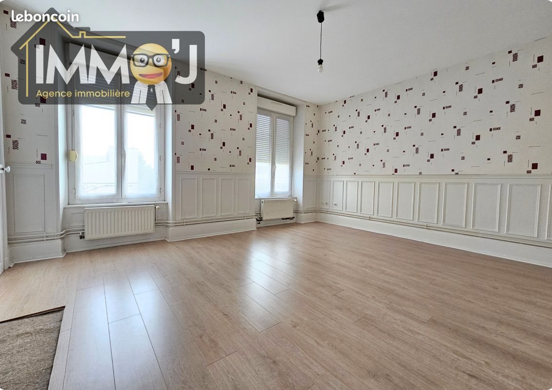 Appartement à louer, 110m², Neuves-Maisons