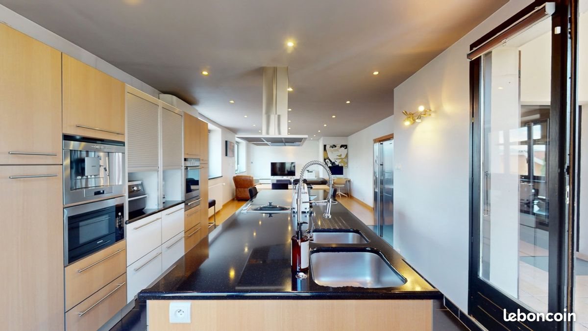Maison à vendre, 215m², Gières
