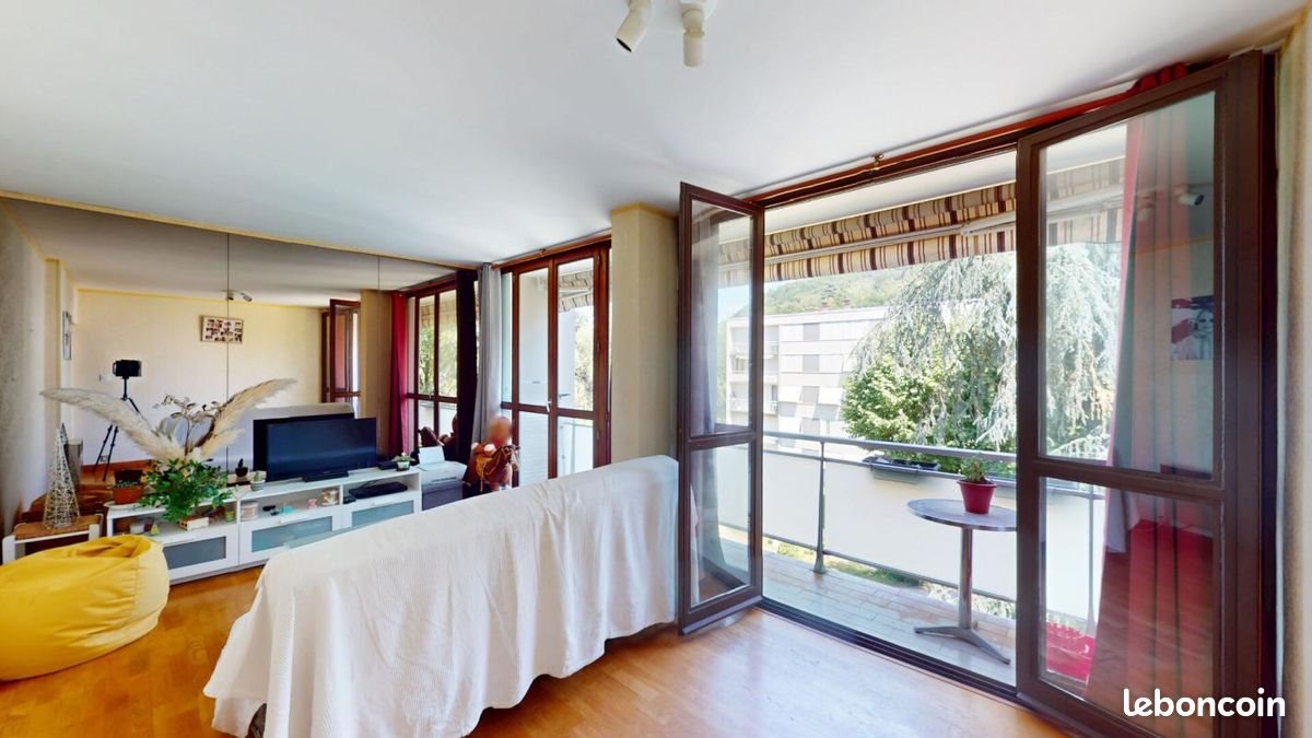 Appartement à vendre, 69m², Saint-Martin-d'Hères