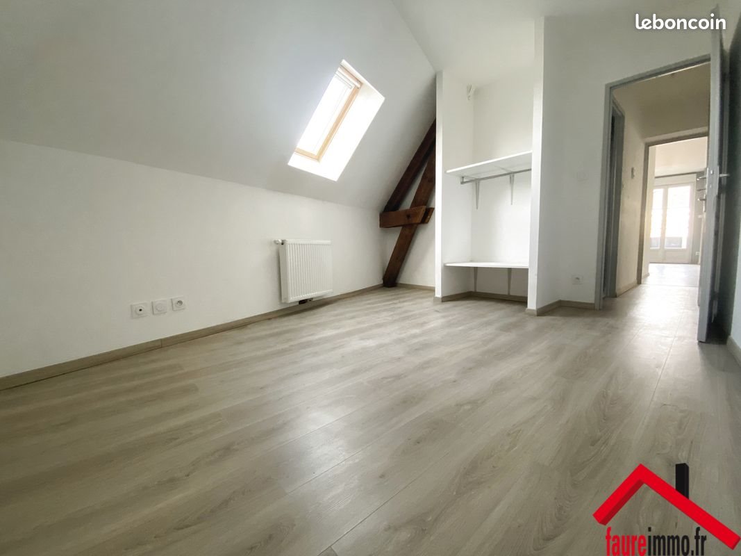 Appartement à louer, 85m², Terrasson-Lavilledieu