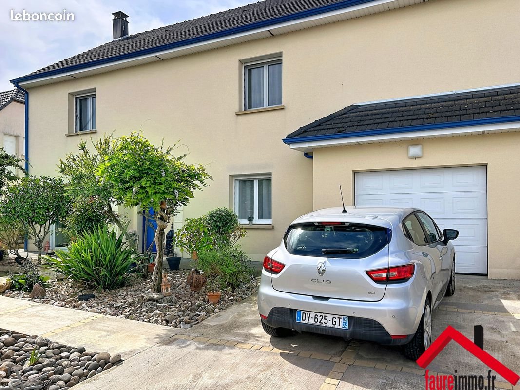 Maison à vendre, 152m², Saint-Pantaléon-de-Larche