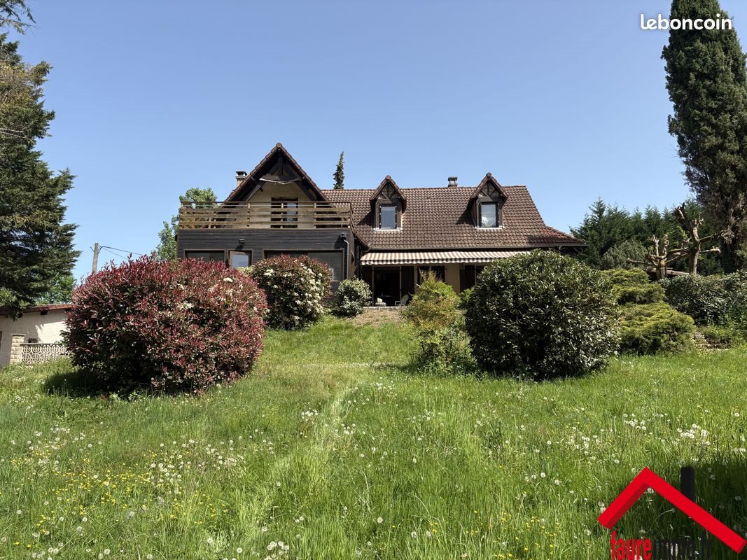 Maison à vendre, 200m², Ussac