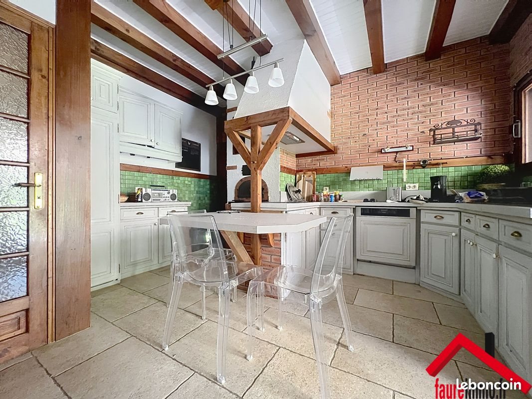 Maison à vendre, 200m², Ussac